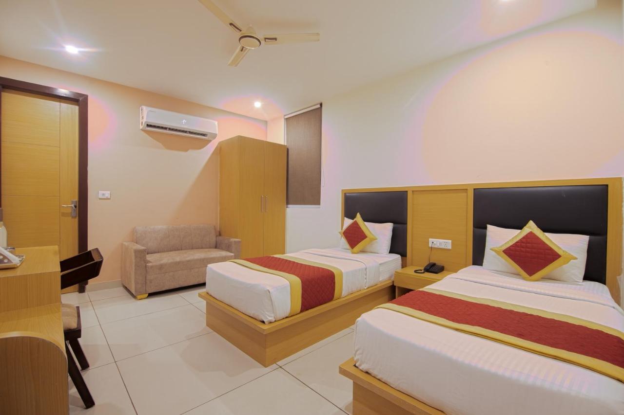 Hotel Del Inn By F9 Hotels - Near Igi Airport Neu-Delhi Exterior foto